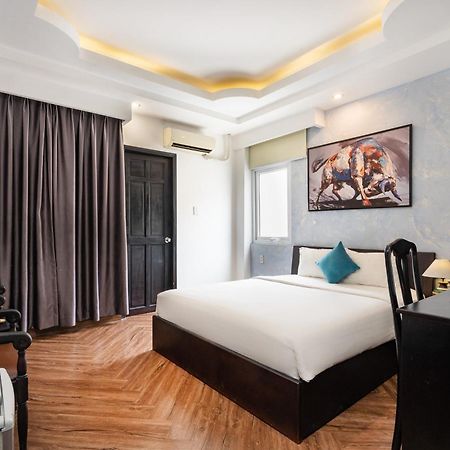 Yaya Sai Gon Hotel Bui Vien Walking Street Хошимин Экстерьер фото
