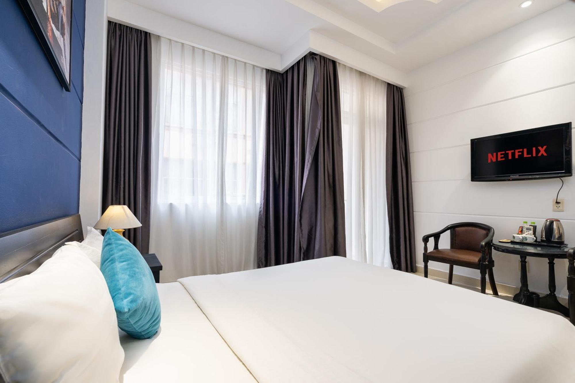 Yaya Sai Gon Hotel Bui Vien Walking Street Хошимин Экстерьер фото