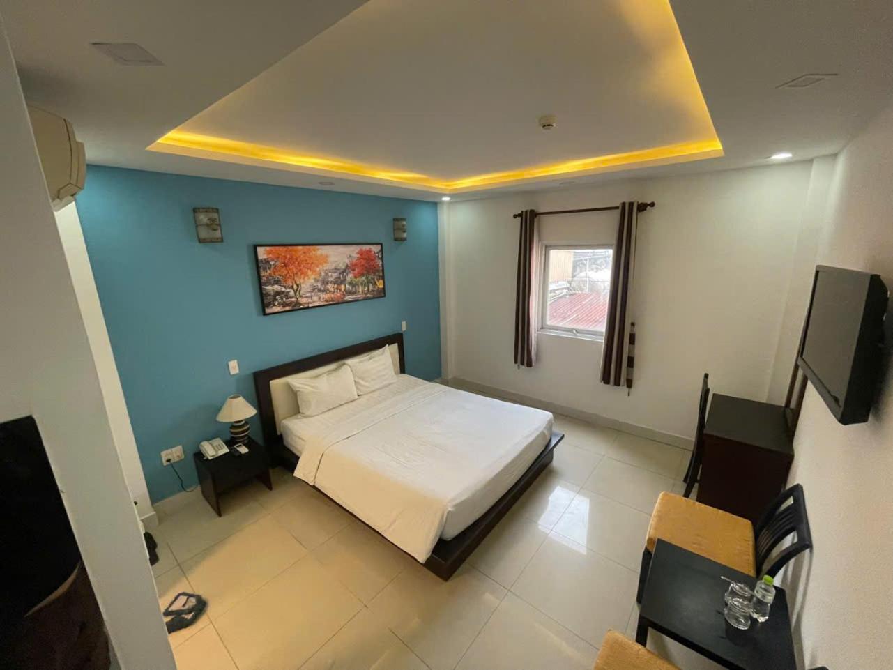 Yaya Sai Gon Hotel Bui Vien Walking Street Хошимин Экстерьер фото
